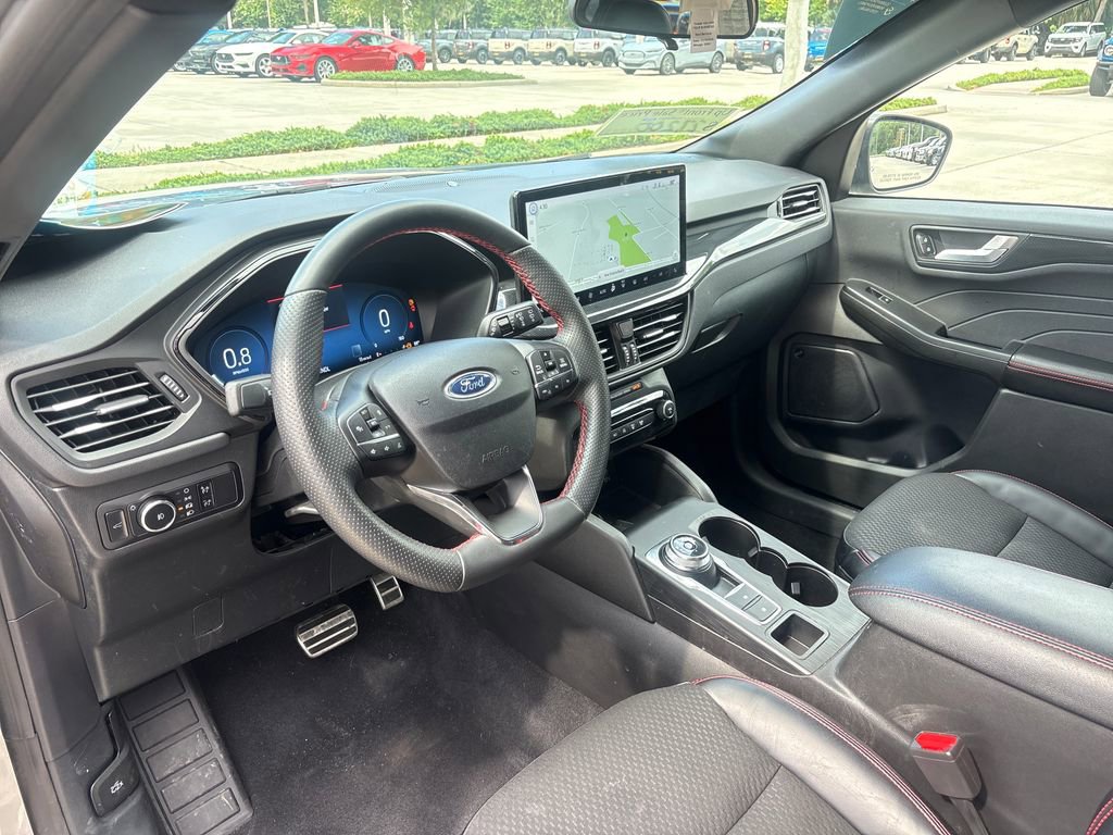 Certified 2023 Ford Escape ST-Line Select w/ Tech Pack #2 AWD/4WD image 7