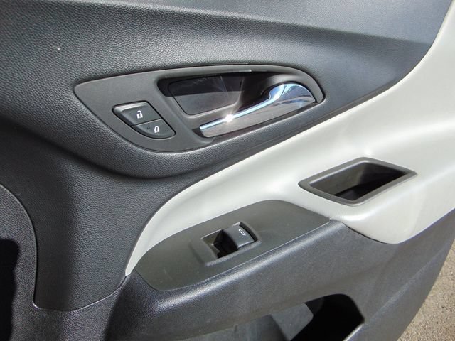 Used 2022 Chevrolet Equinox LS w/ LS Convenience Package AWD/4WD image 25