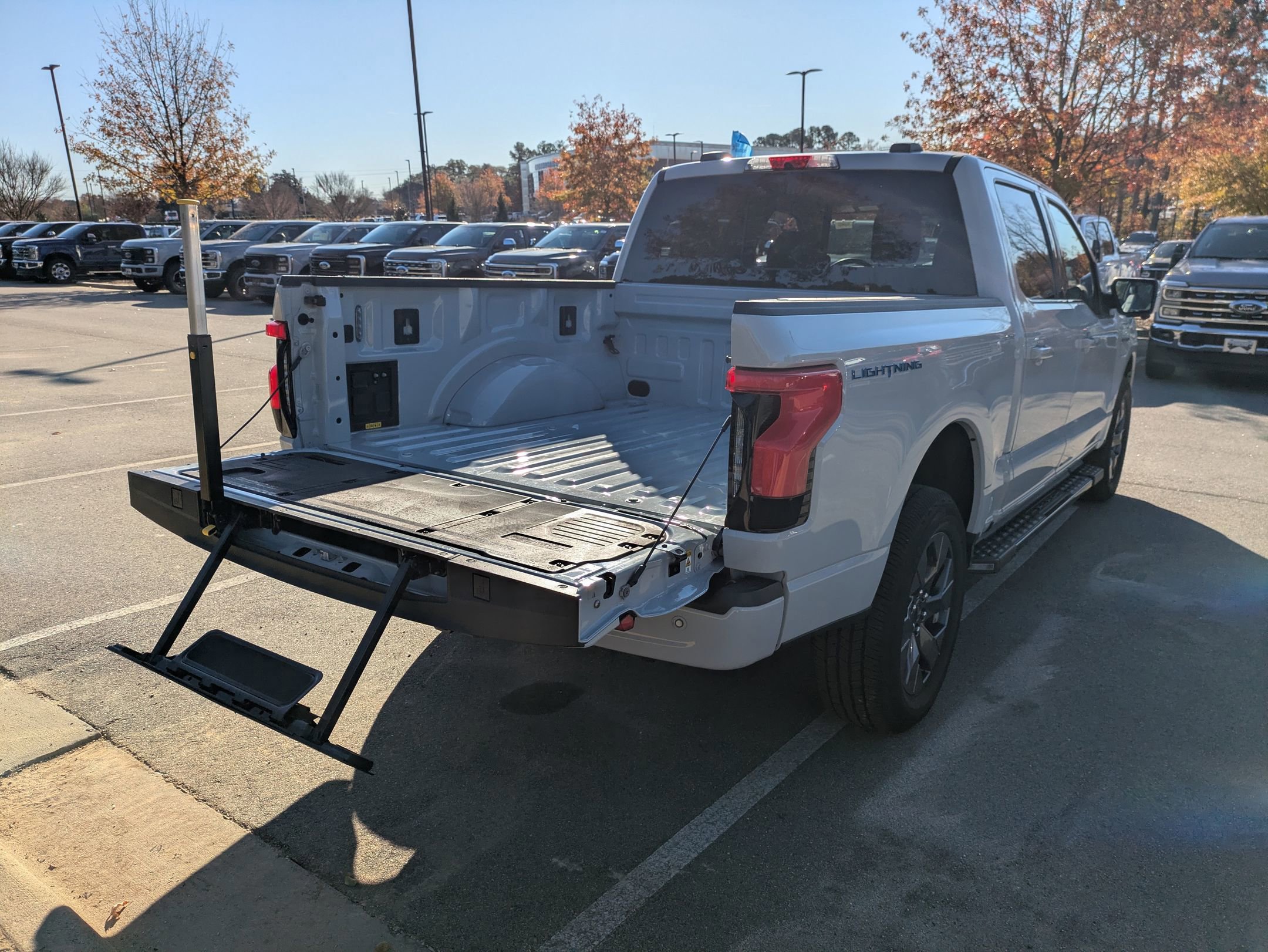 Certified 2023 Ford F150 Lightning Lariat image 7