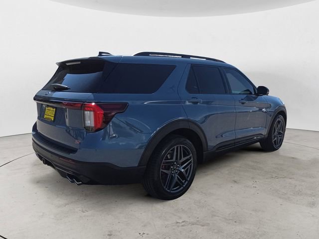 Certified 2025 Ford Explorer ST AWD/4WD image 5