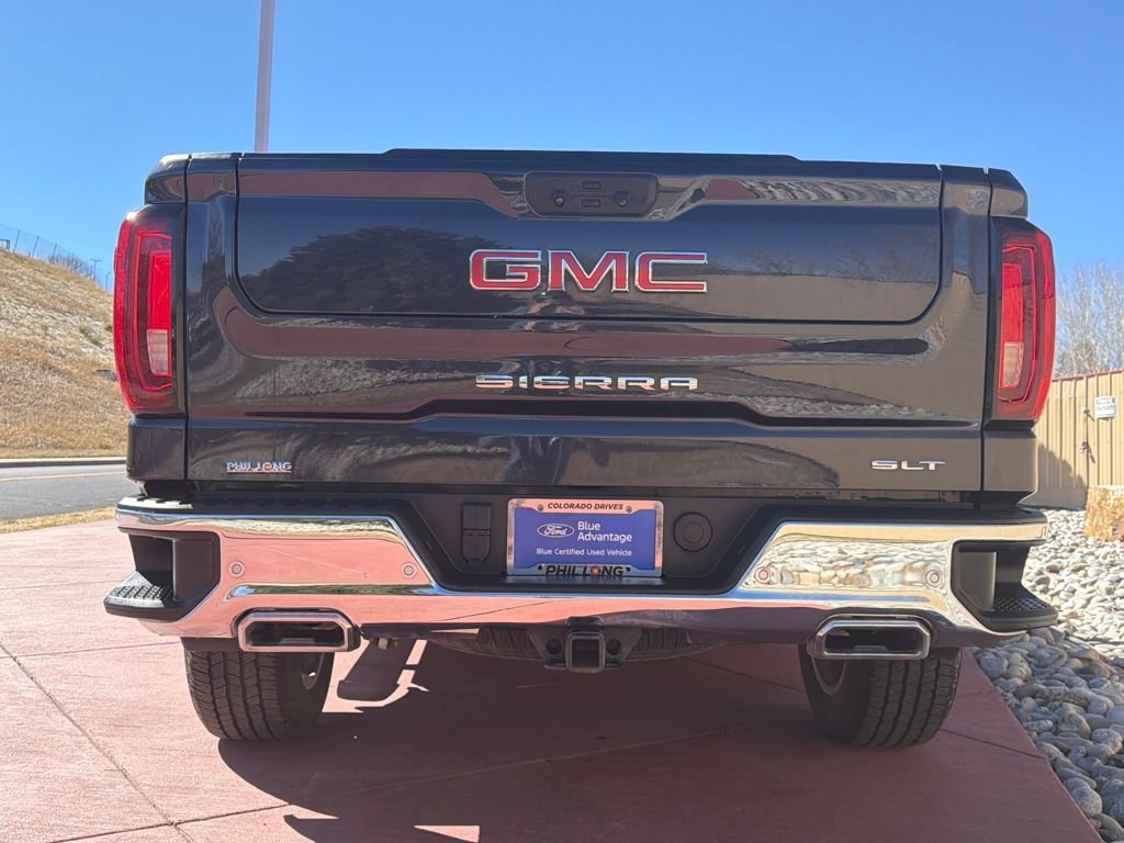 Used 2022 GMC Sierra 1500 SLT w/ SLT Premium Plus Package AWD/4WD image 4