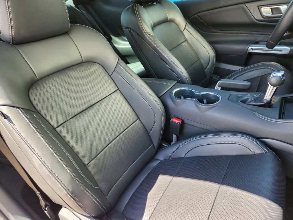 Certified 2025 Ford Mustang GT Premium w/ GT Performance Package image 9
