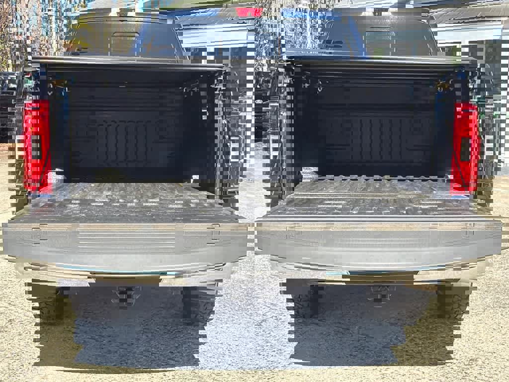 Certified 2022 Ford F150 XLT w/ Equipment Group 302A High image 16