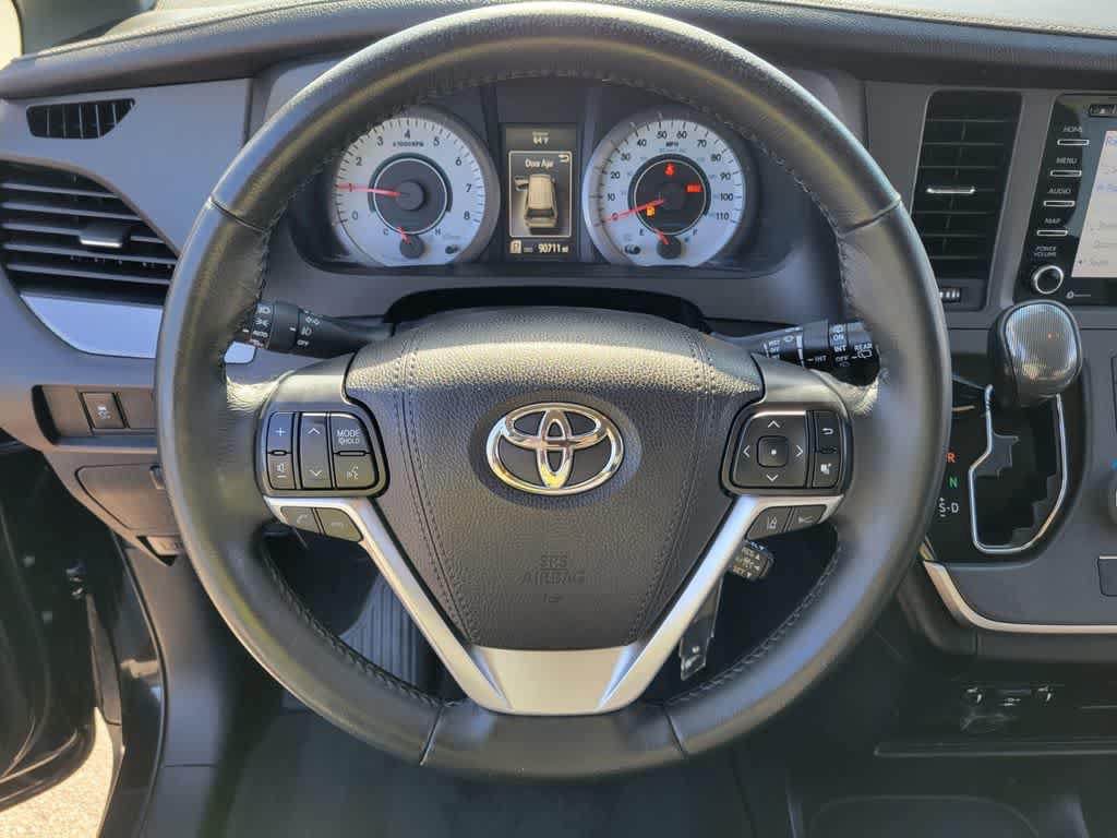 Used 2020 Toyota Sienna SE w/ Carpet Mat Package FWD image 19