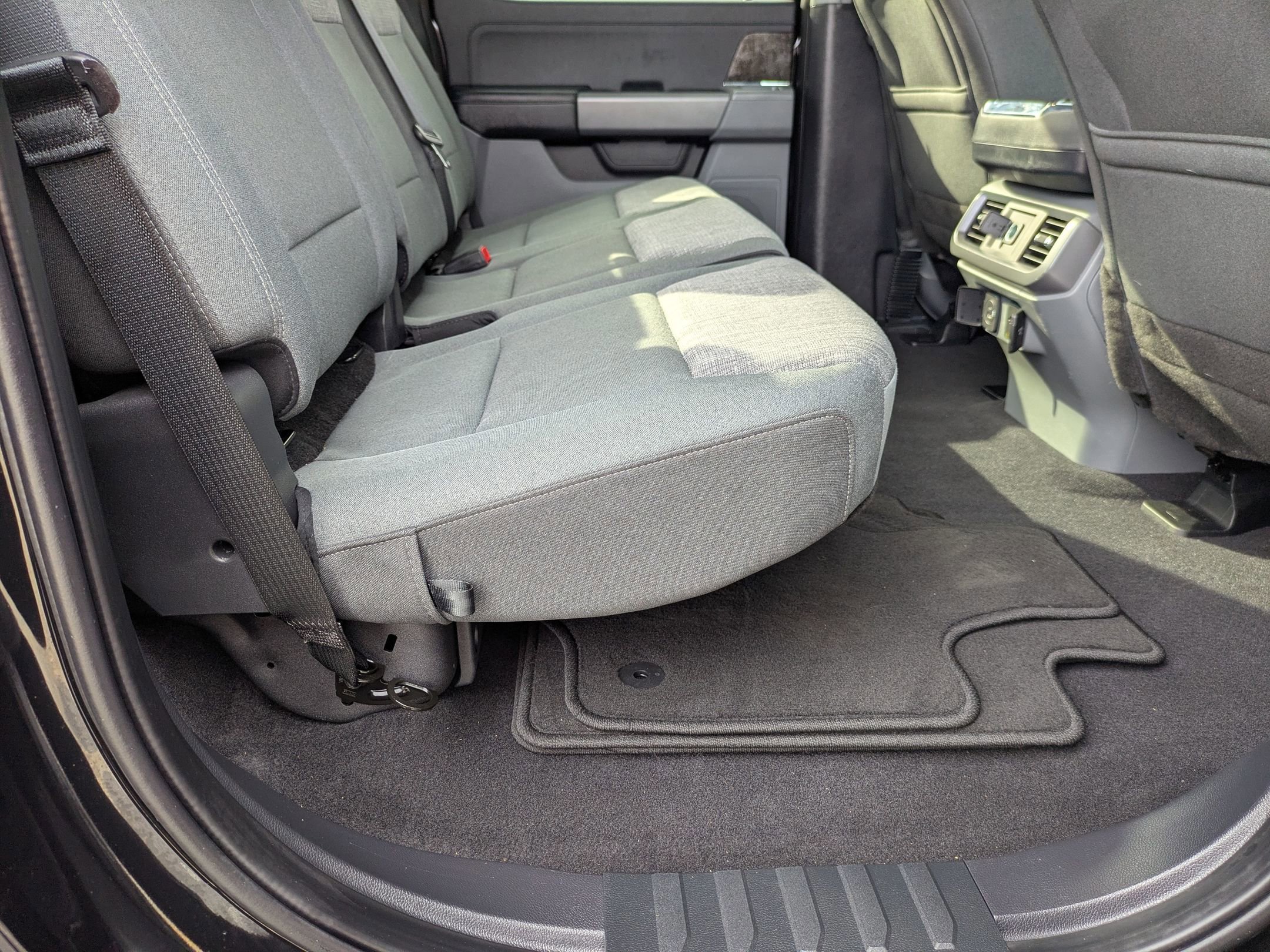 Certified 2023 Ford F150 Lightning XLT w/ Equipment Group 312A High image 34