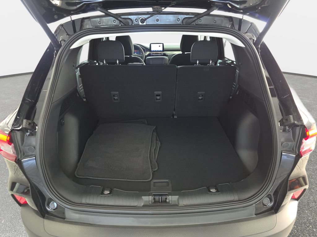 Certified 2023 Ford Escape Active AWD/4WD image 10