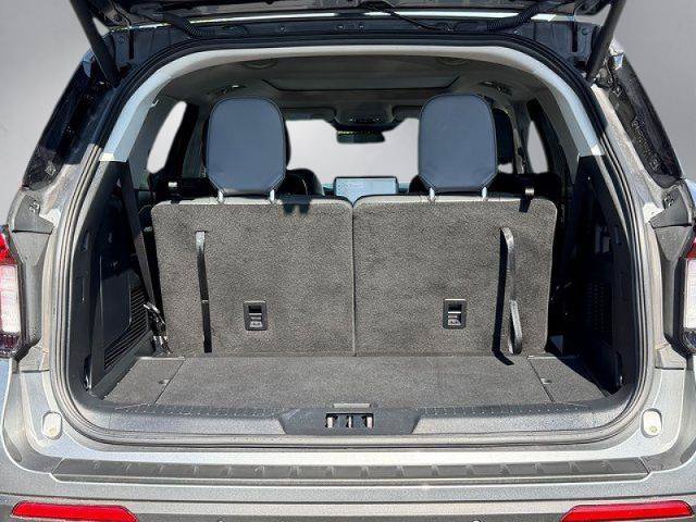 Certified 2025 Ford Explorer Active w/ Active Comfort Package AWD/4WD image 28