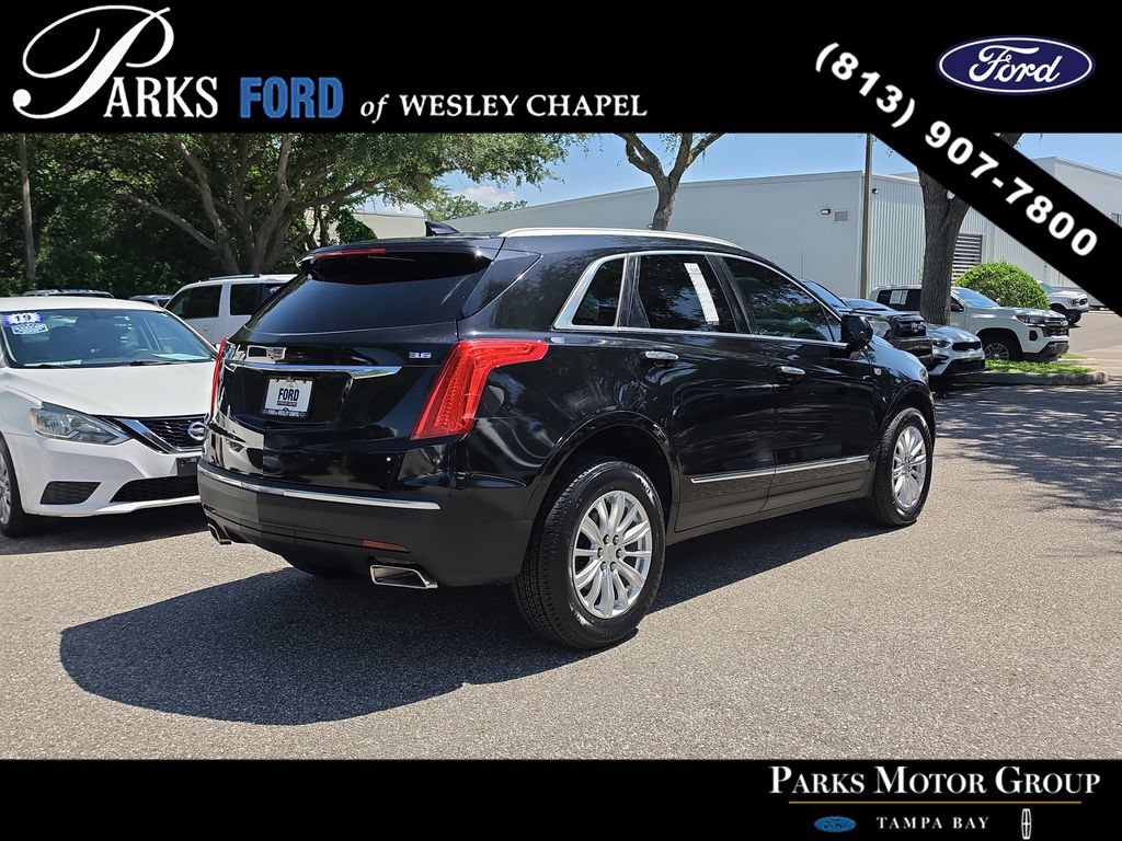 Used 2017 Cadillac XT5 FWD w/ LPO, Wheel Lock Package image 4