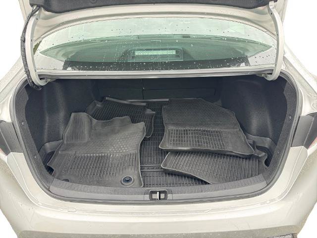 Used 2025 Toyota Corolla SE FWD image 9