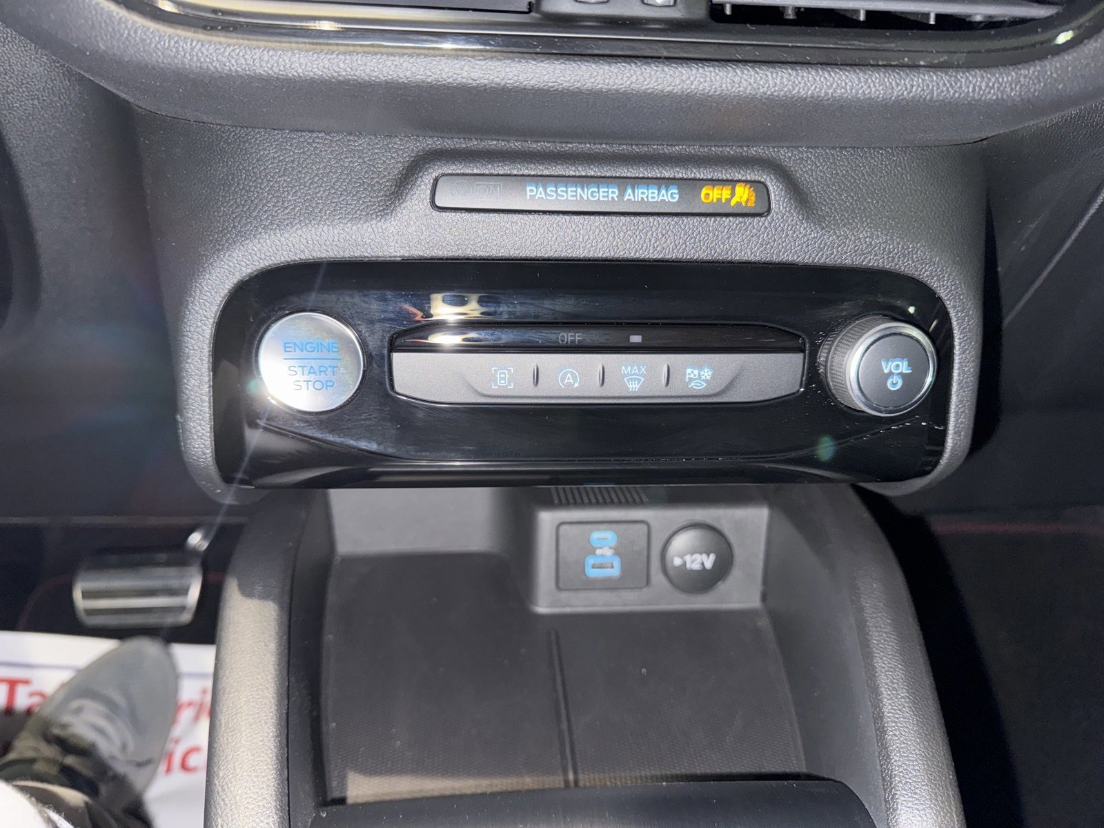 Certified 2023 Ford Escape ST-Line w/ Tech Pack #1 image 31