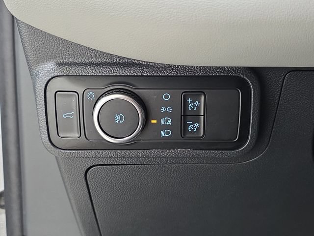 Certified 2025 Ford Explorer Active w/ Active Comfort Package AWD/4WD image 24