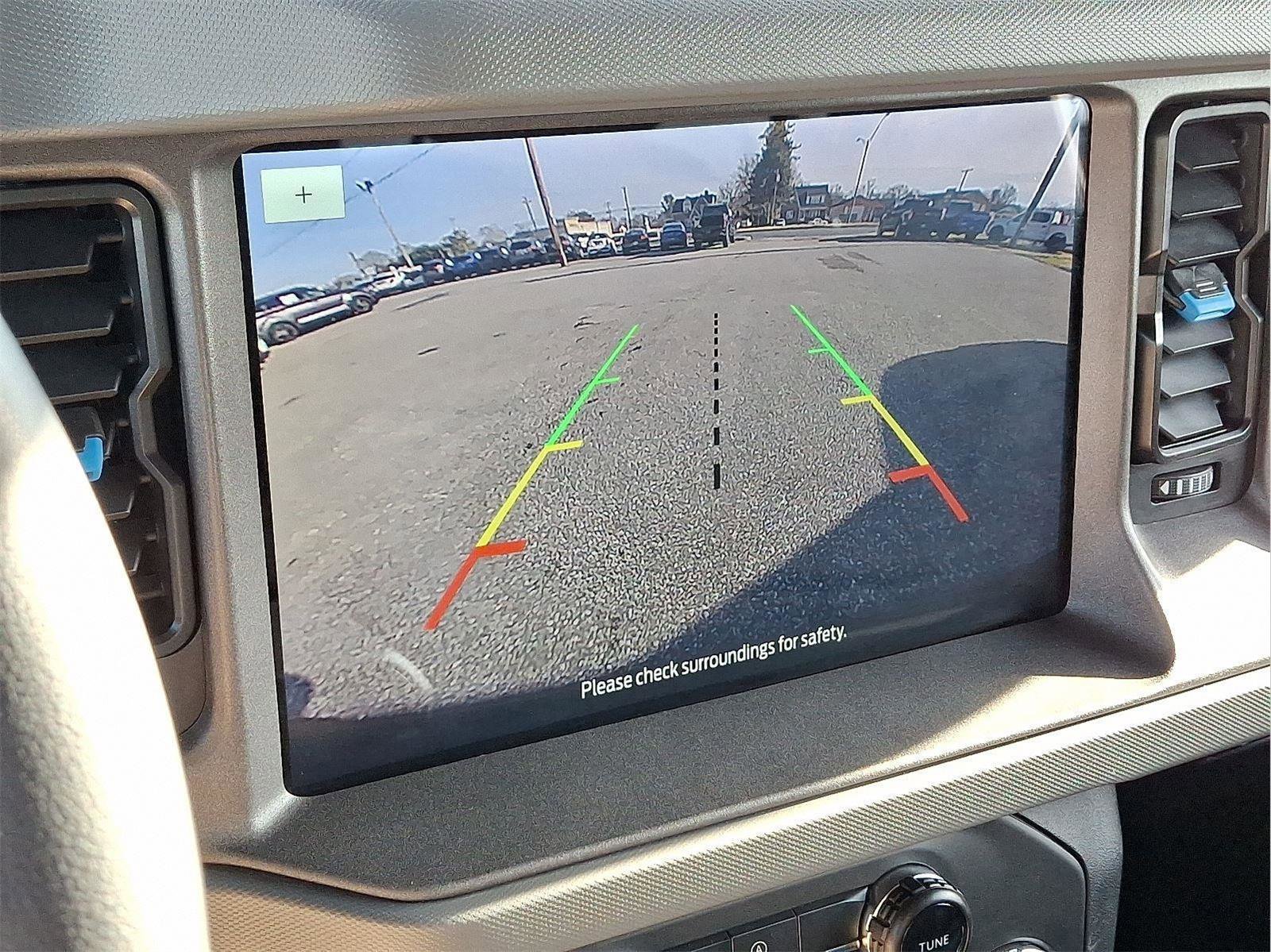 Certified 2024 Ford Bronco Black Diamond image 17