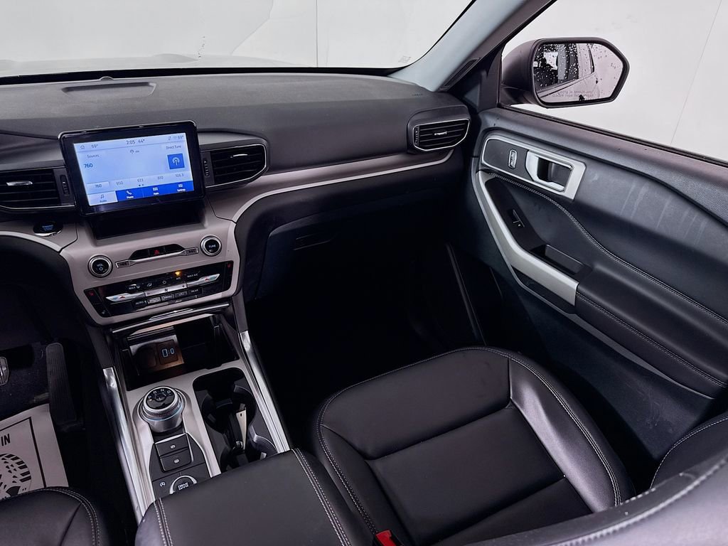 Certified 2023 Ford Explorer XLT w/ Equipment Group 202A image 23