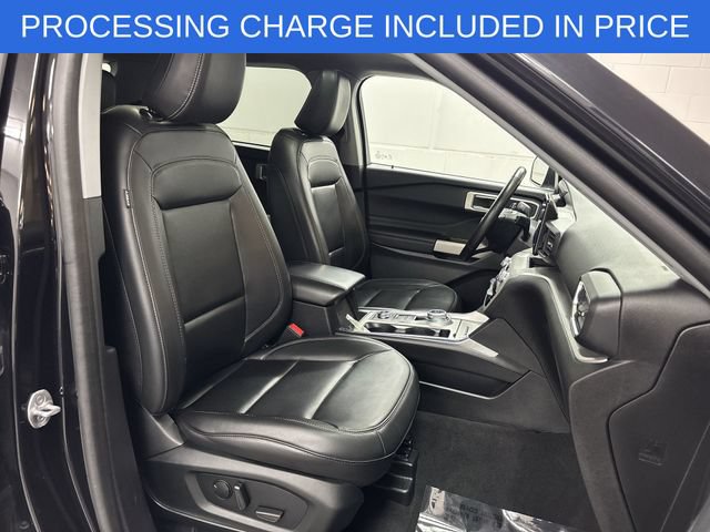 Certified 2023 Ford Explorer XLT w/ Equipment Group 202A AWD/4WD image 17