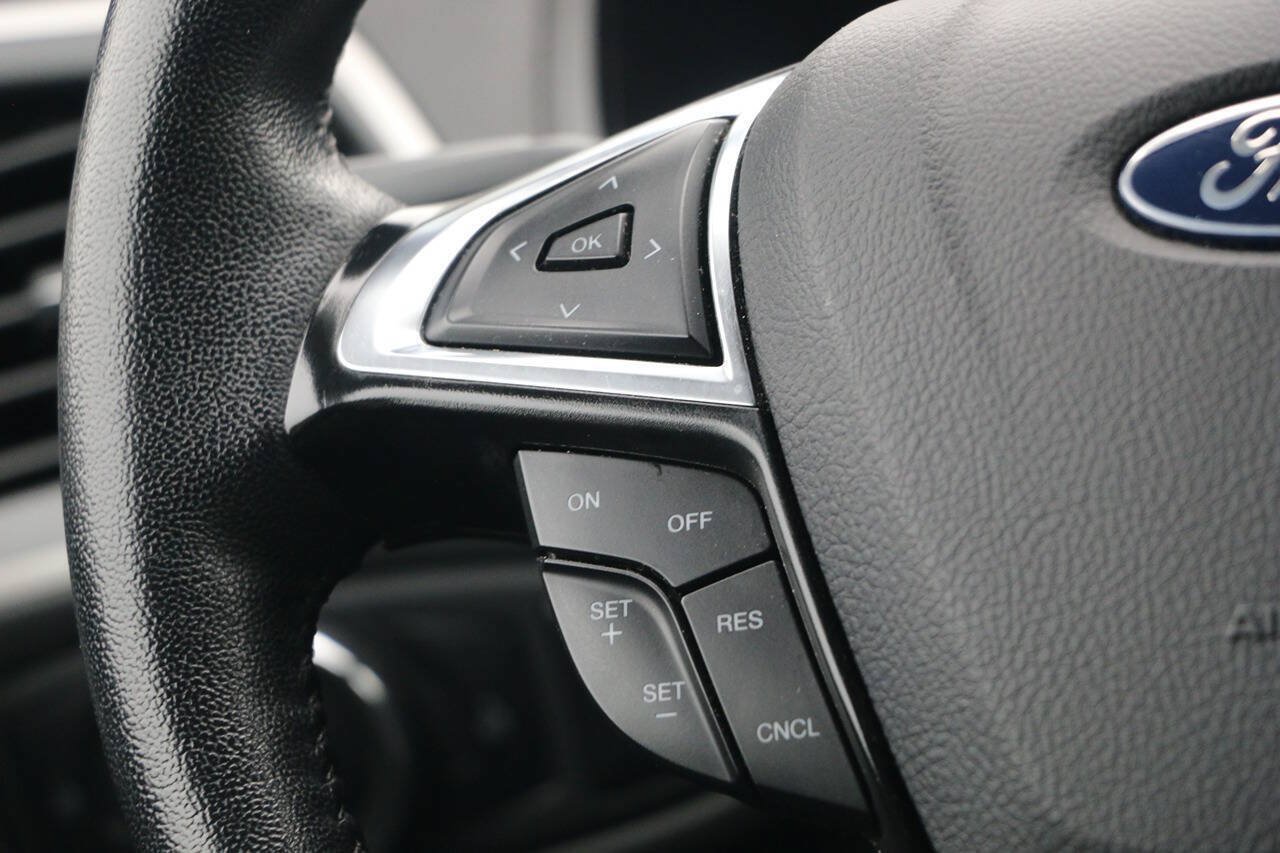 Certified 2024 Ford Edge SEL AWD/4WD image 16