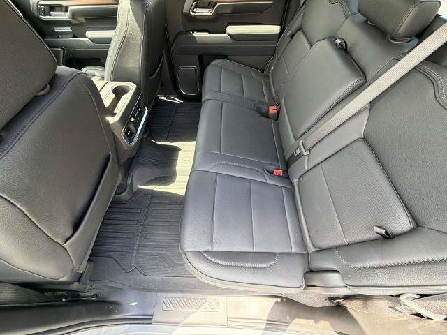 Used 2025 GMC Sierra 1500 Denali w/ Denali Reserve Package AWD/4WD image 17
