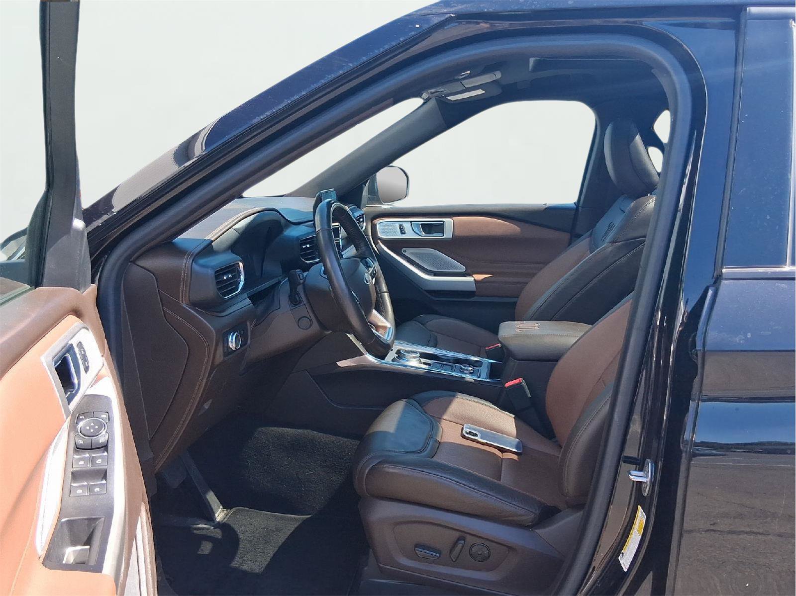 Certified 2022 Ford Explorer King Ranch w/ Premium Technology Package AWD/4WD image 23