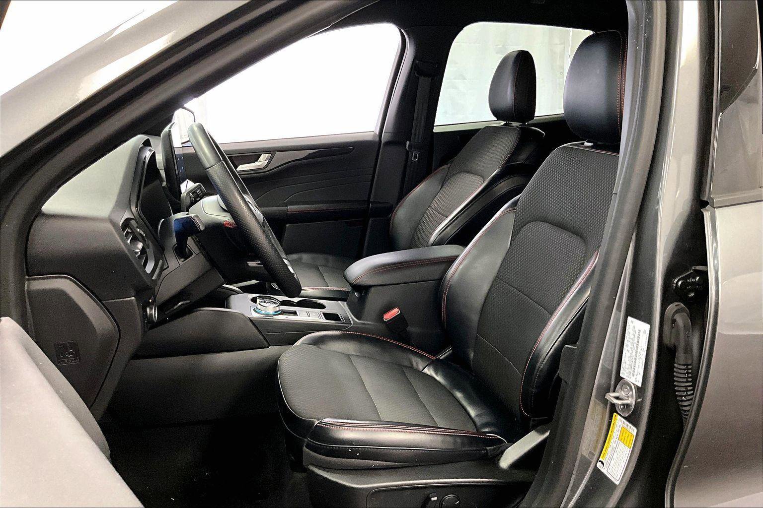 Certified 2023 Ford Escape ST-Line w/ Tech Pack #1 image 24