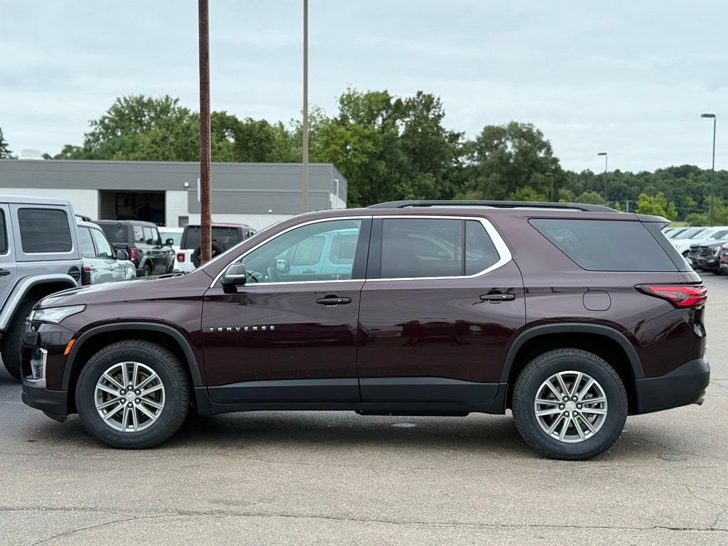 Used 2023 Chevrolet Traverse LT AWD/4WD image 37