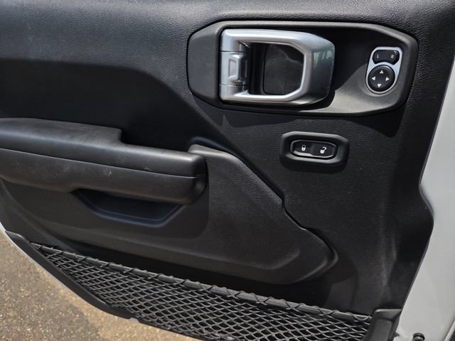 Used 2021 Jeep Wrangler Unlimited Rubicon w/ Steel Bumper Group AWD/4WD image 15