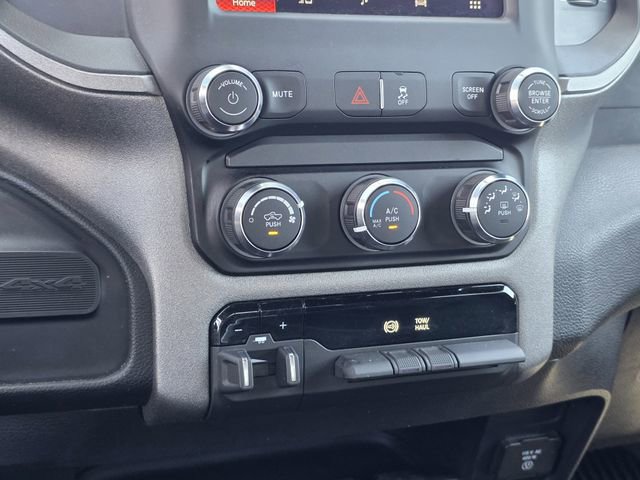 Used 2024 RAM 3500 Tradesman w/ Chrome Appearance Group image 18