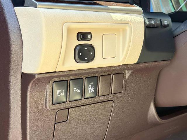 Used 2018 Lexus ES 350 w/ Navigation System Package FWD image 24
