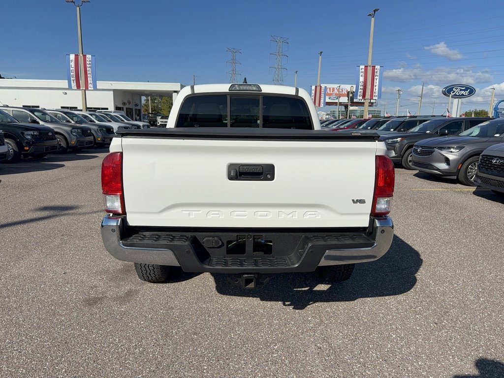 Used 2017 Toyota Tacoma SR5 image 3