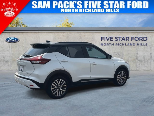 Used 2021 Nissan Kicks SR FWD image 9