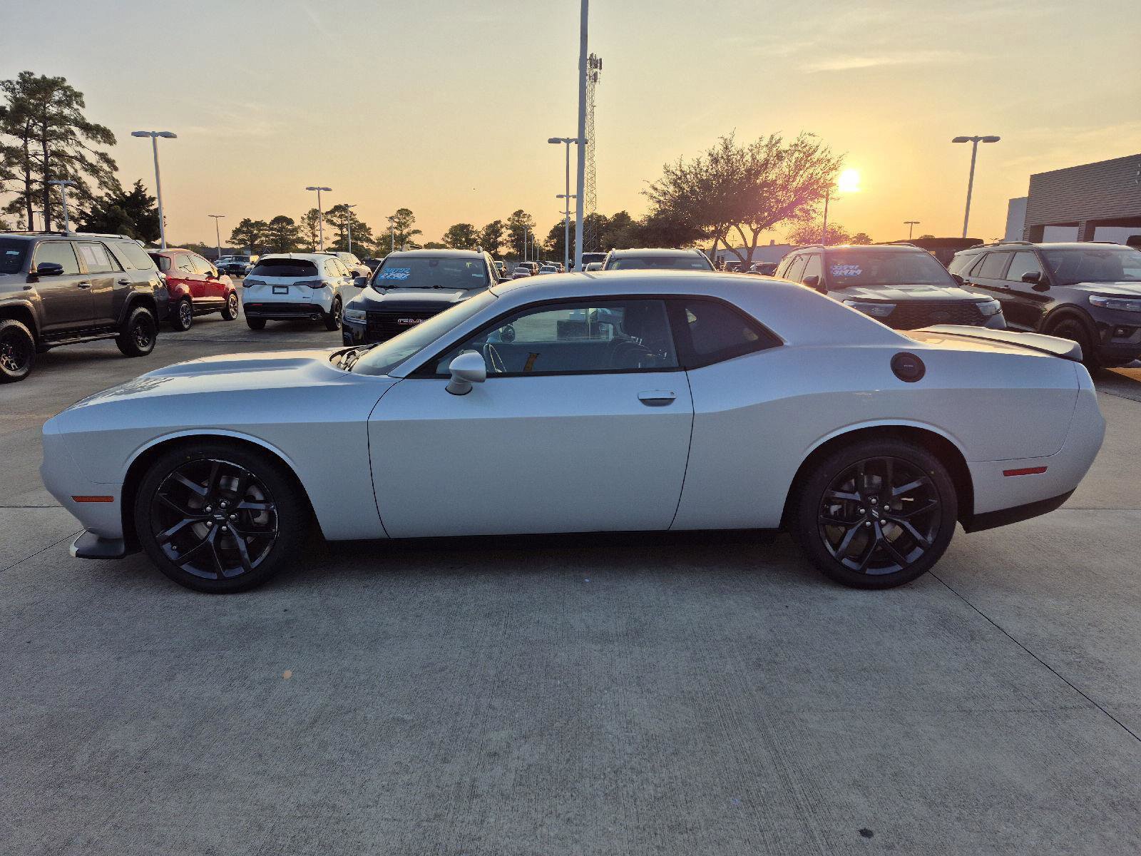 Used 2022 Dodge Challenger GT w/ Blacktop Package image 2