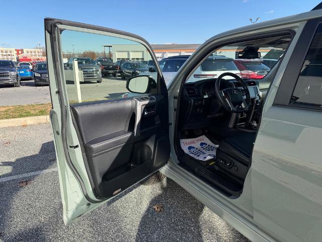 Used 2022 Toyota 4Runner TRD Sport w/ Technology Package image 10