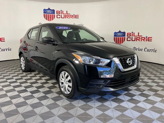 Used 2020 Nissan Kicks S image 1