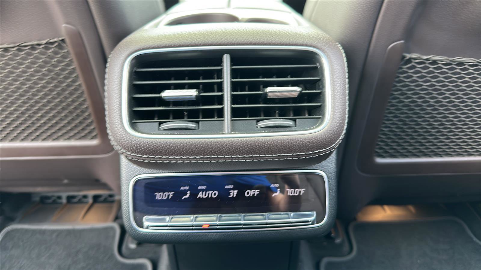 Used 2022 Mercedes-Benz GLS 450 4MATIC image 16