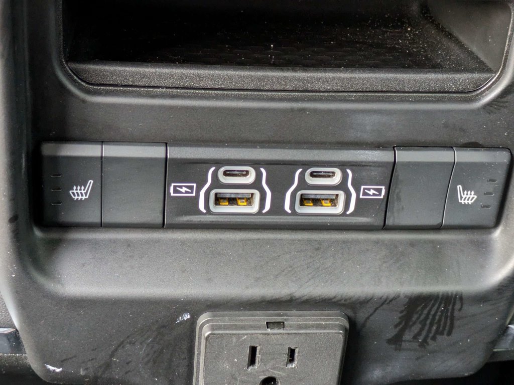 Used 2026 RAM 1500 Laramie AWD/4WD image 20