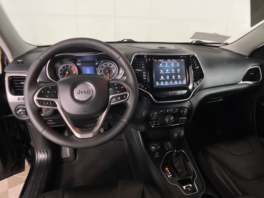 Used 2022 Jeep Cherokee Limited image 7