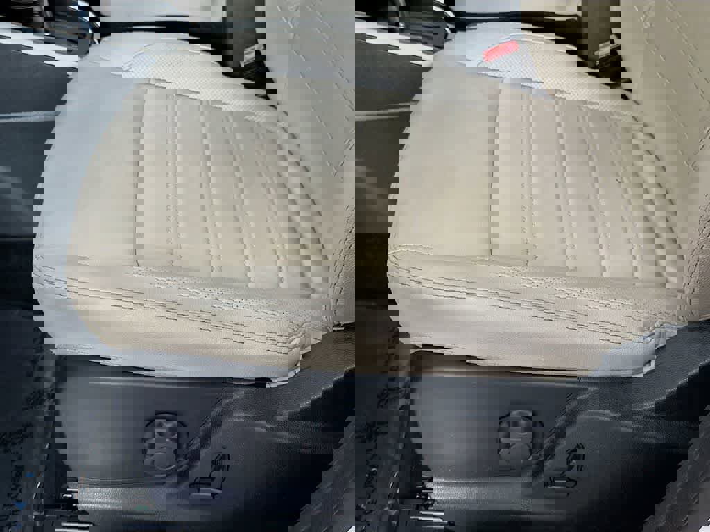 Certified 2018 Ford EcoSport Titanium image 29