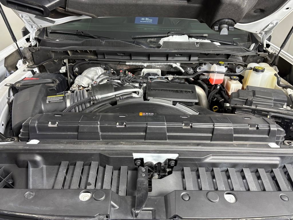 Used 2024 Chevrolet Silverado 2500 LTZ w/ LTZ Premium Package image 10