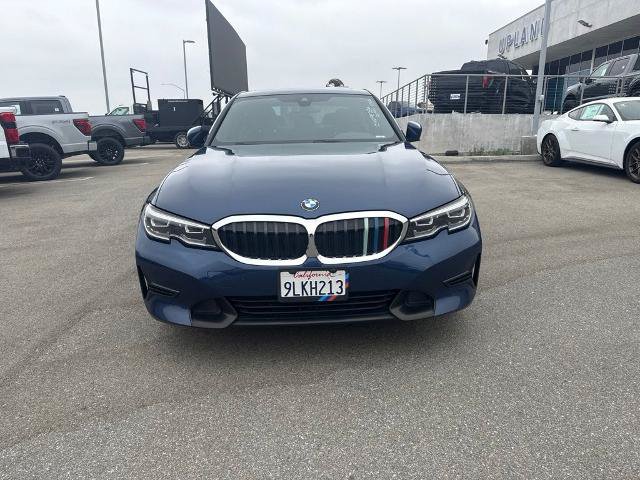 Used 2021 BMW 330i Sedan w/ Convenience Package RWD image 2