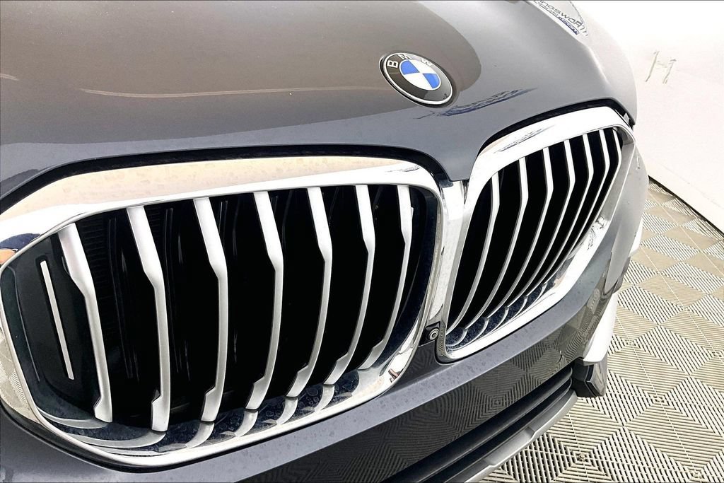 Used 2019 BMW X5 xDrive40i w/ Luxury Seating Package AWD/4WD image 23