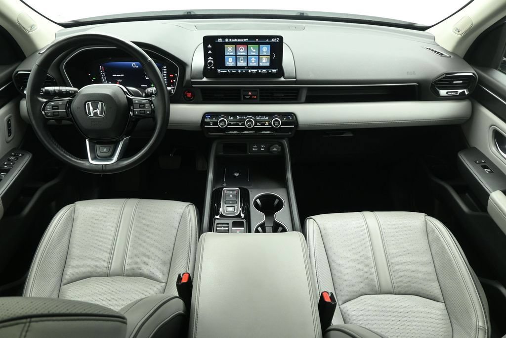 Used 2023 Honda Pilot Elite image 21