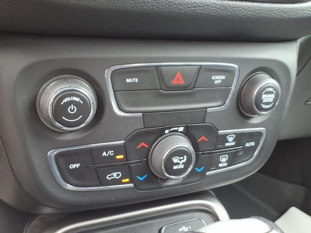 Used 2019 Jeep Compass Latitude w/ Popular Equipment Group AWD/4WD image 27