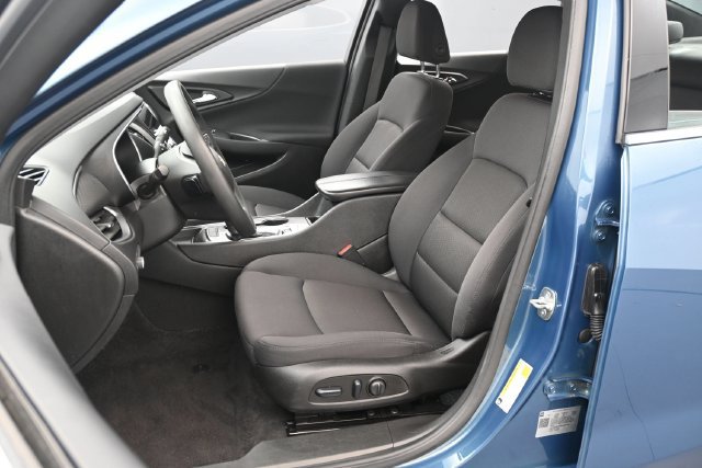 Used 2025 Chevrolet Malibu LT FWD image 10