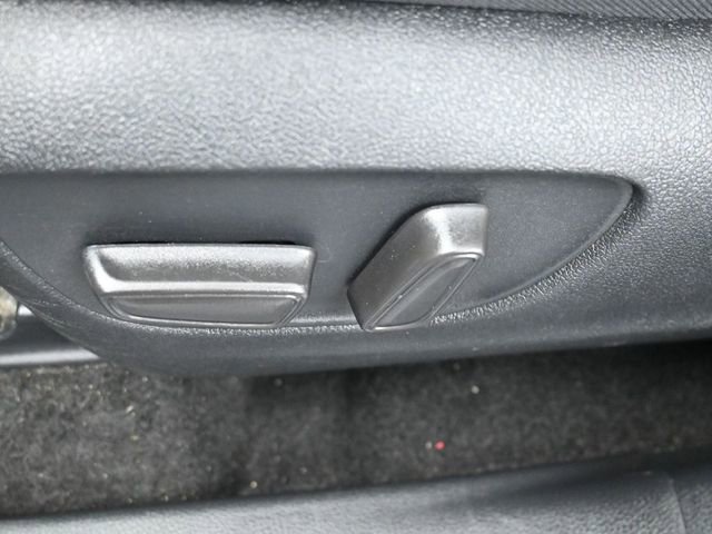 Used 2024 Toyota Highlander LE image 12