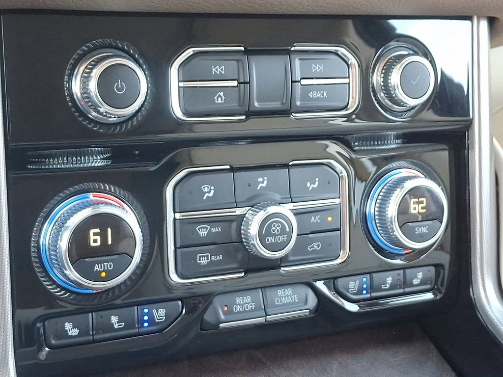 Used 2023 GMC Yukon XL Denali w/ LPO, Floor Liner Package AWD/4WD image 17