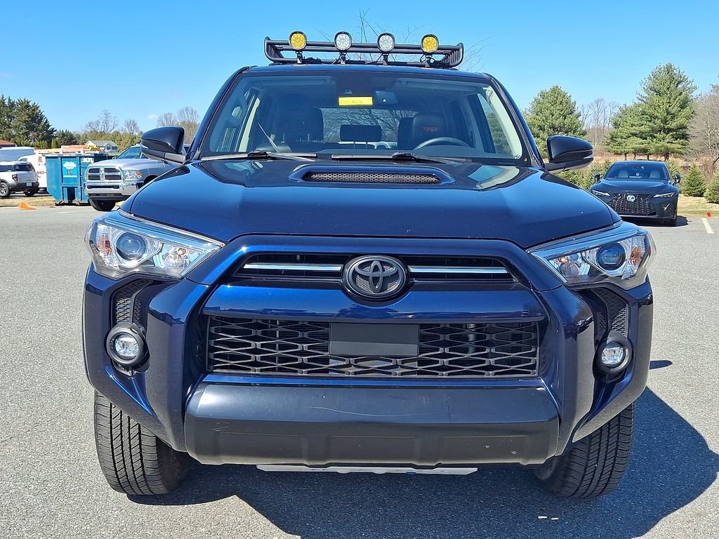 Used 2021 Toyota 4Runner Venture w/ Moonroof Package image 2