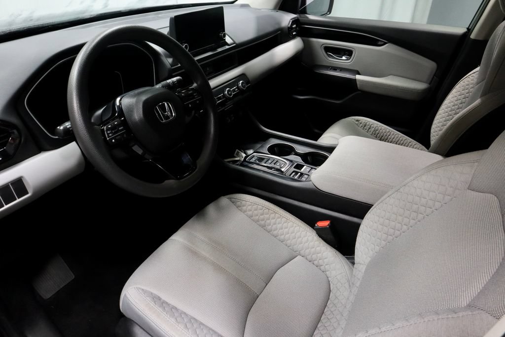Used 2023 Honda Pilot LX image 22
