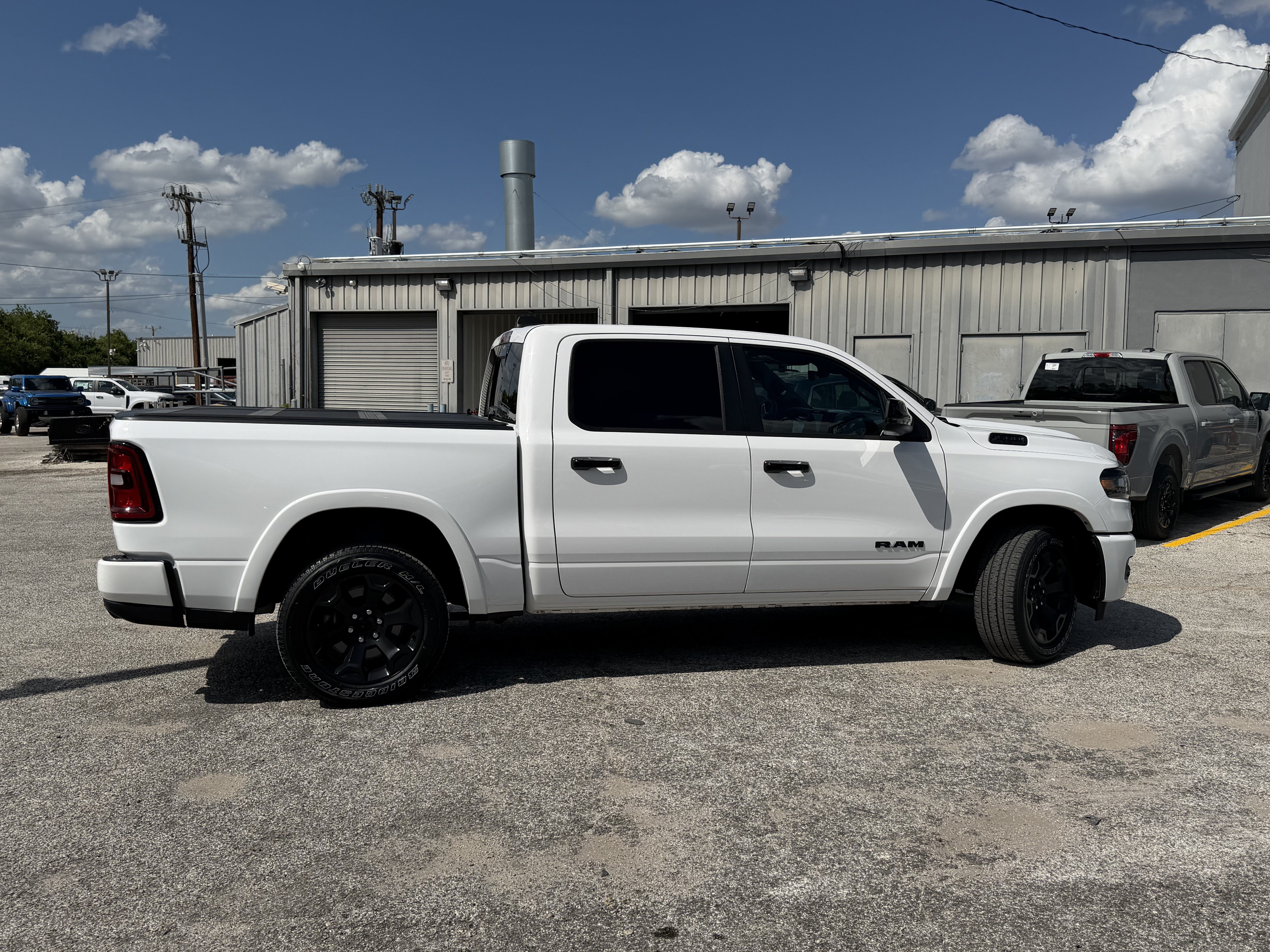 Used 2025 RAM 1500 Lone Star AWD/4WD image 5