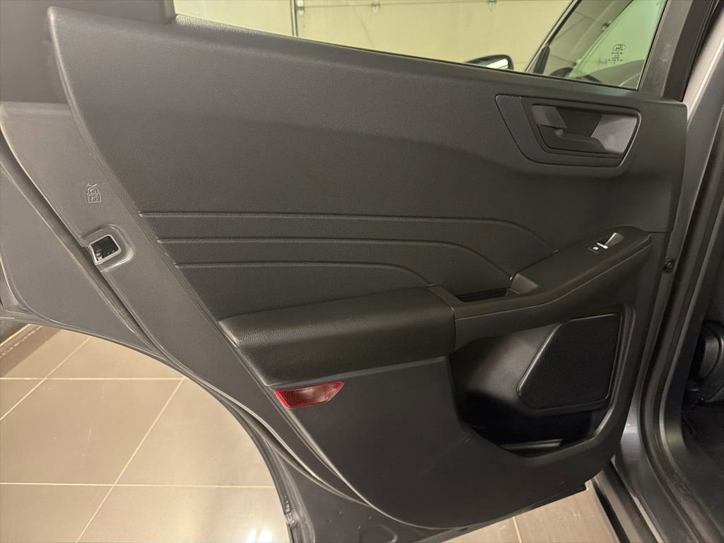 Certified 2022 Ford Escape SE AWD/4WD image 33
