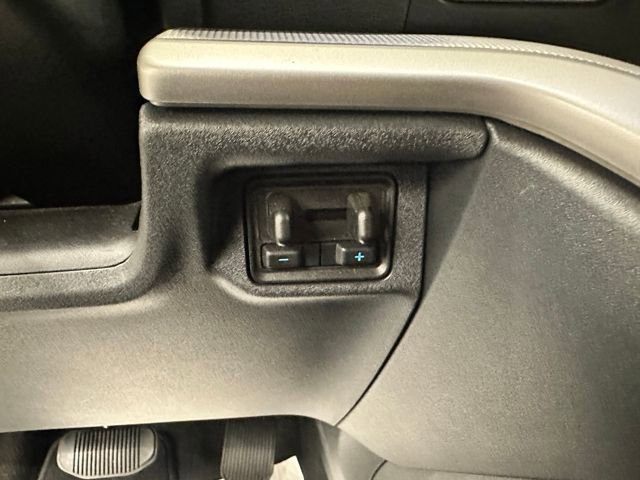 Certified 2025 Ford Expedition Max Active image 34