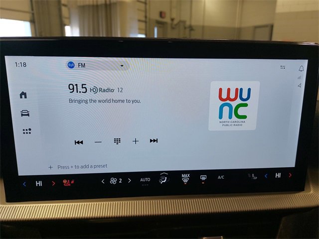 Certified 2025 Ford Explorer Platinum w/ Ultimate Package image 20