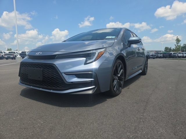 Used 2024 Toyota Corolla SE FWD image 2